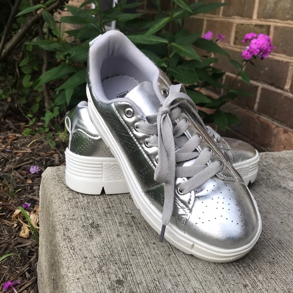 ROXY ROSE Platform Quilted Square Toe Sneaker - Picture 6 of 6